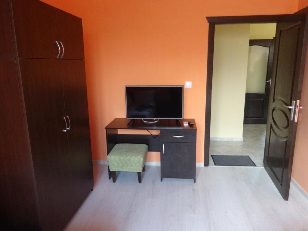 Guest House Karaulanov Elhovo  Екстериор снимка