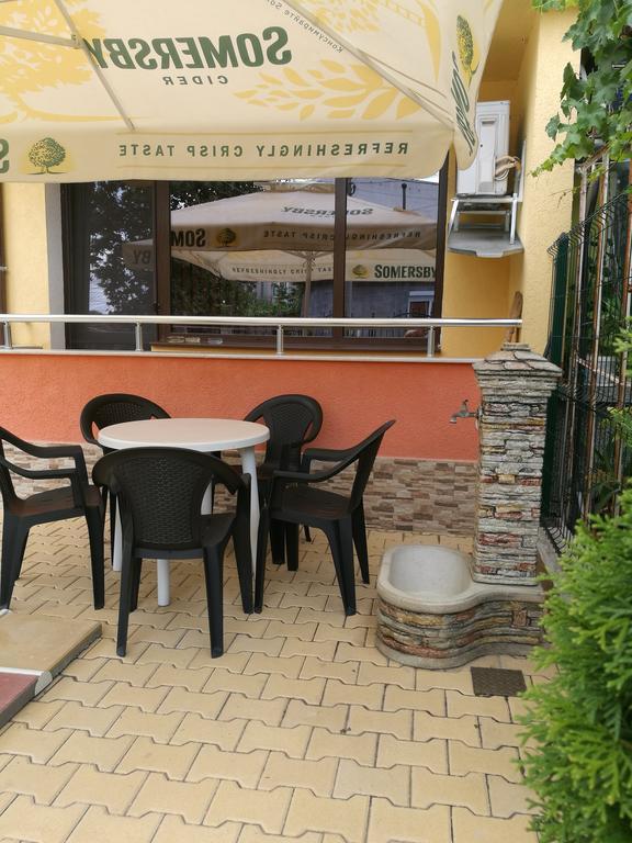Guest House Karaulanov Elhovo  Екстериор снимка